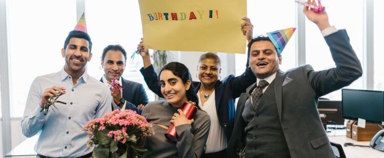Creating Award Programmes for Employee Recognition Success Creating Award Programmes for Employee Recognition Success